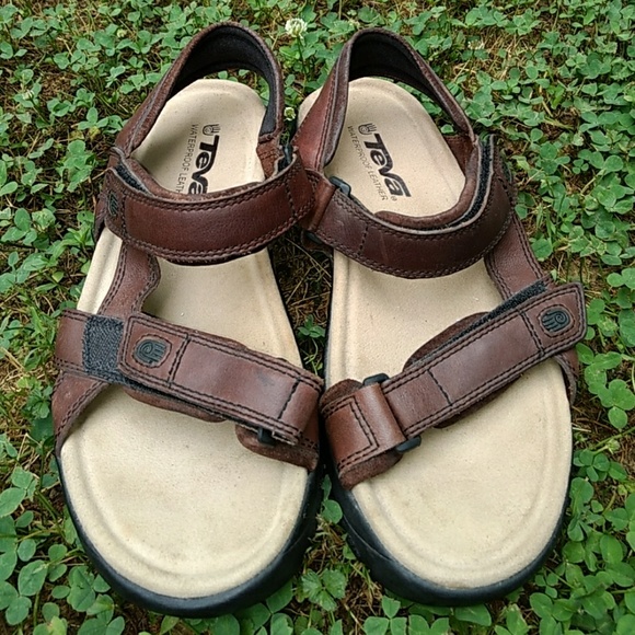 teva waterproof leather sandals